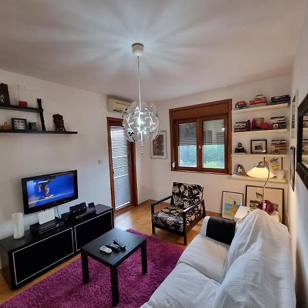 One Bedroom Centre Apartment Podgorica Ngoại thất bức ảnh