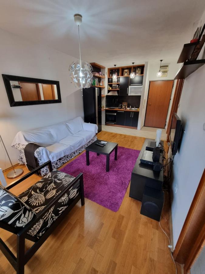 One Bedroom Centre Apartment Podgorica Ngoại thất bức ảnh